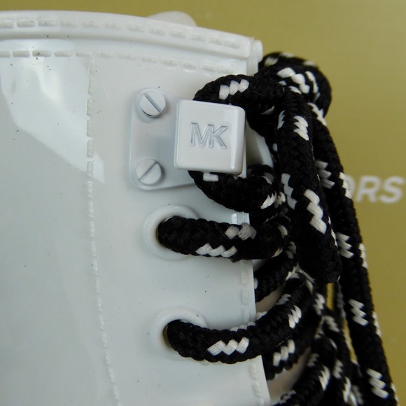 Michael Kors Tavie Rain Bootie Boots NIB White PVC - Picture 3 of 8